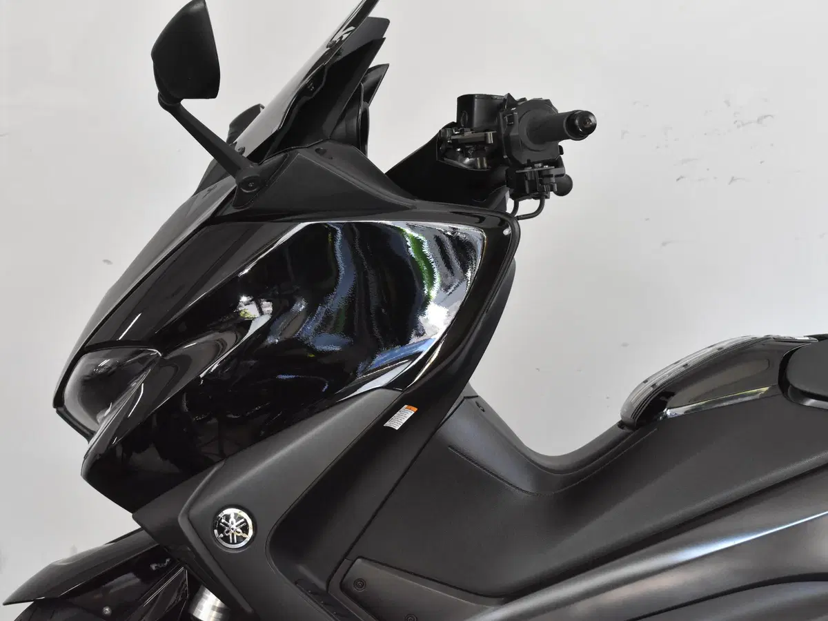 Yamaha T-Max 530 (2017 - 19) (13)