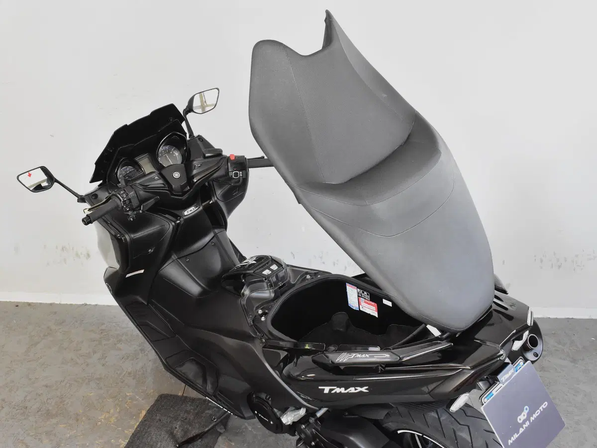 Yamaha T-Max 530 (2017 - 19) (19)