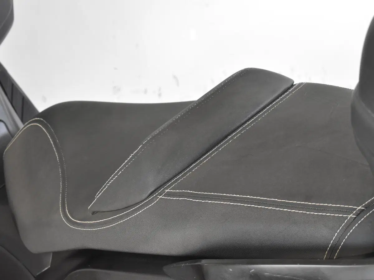 Sym Joymax 300 Z+ (2021 - 24) (13)