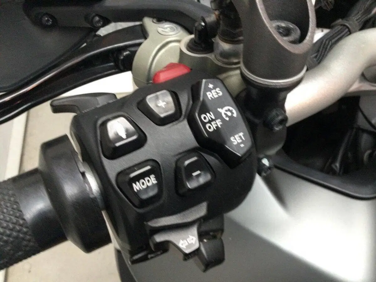 Ducati Multistrada V4 S (2021 - 24) (13)