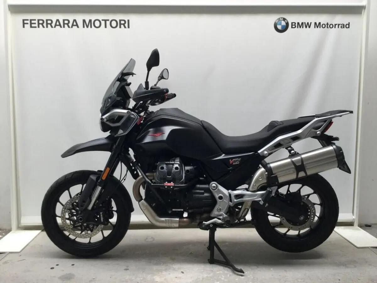 Moto Guzzi V85 Strada (2024 - 26) (3)