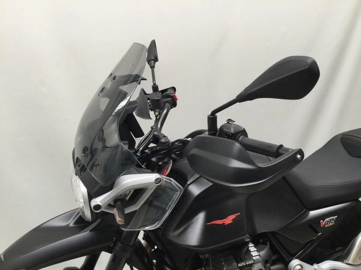 Moto Guzzi V85 Strada (2024 - 26) (9)