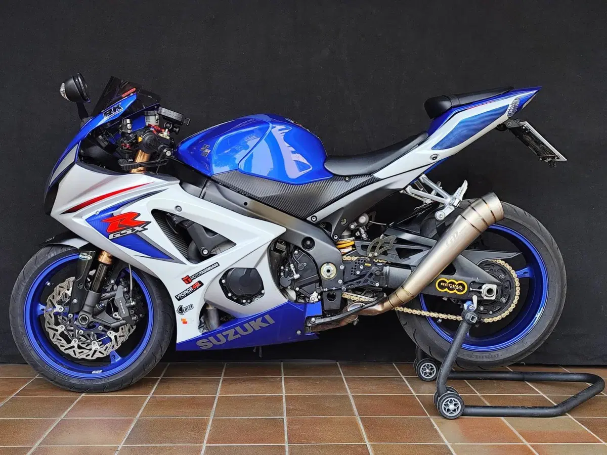 Suzuki GSX-R1000 (2006 - 08) (2)