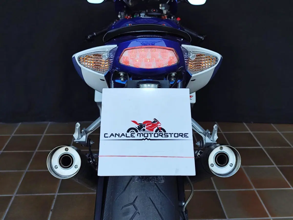 Suzuki GSX-R1000 (2006 - 08) (12)