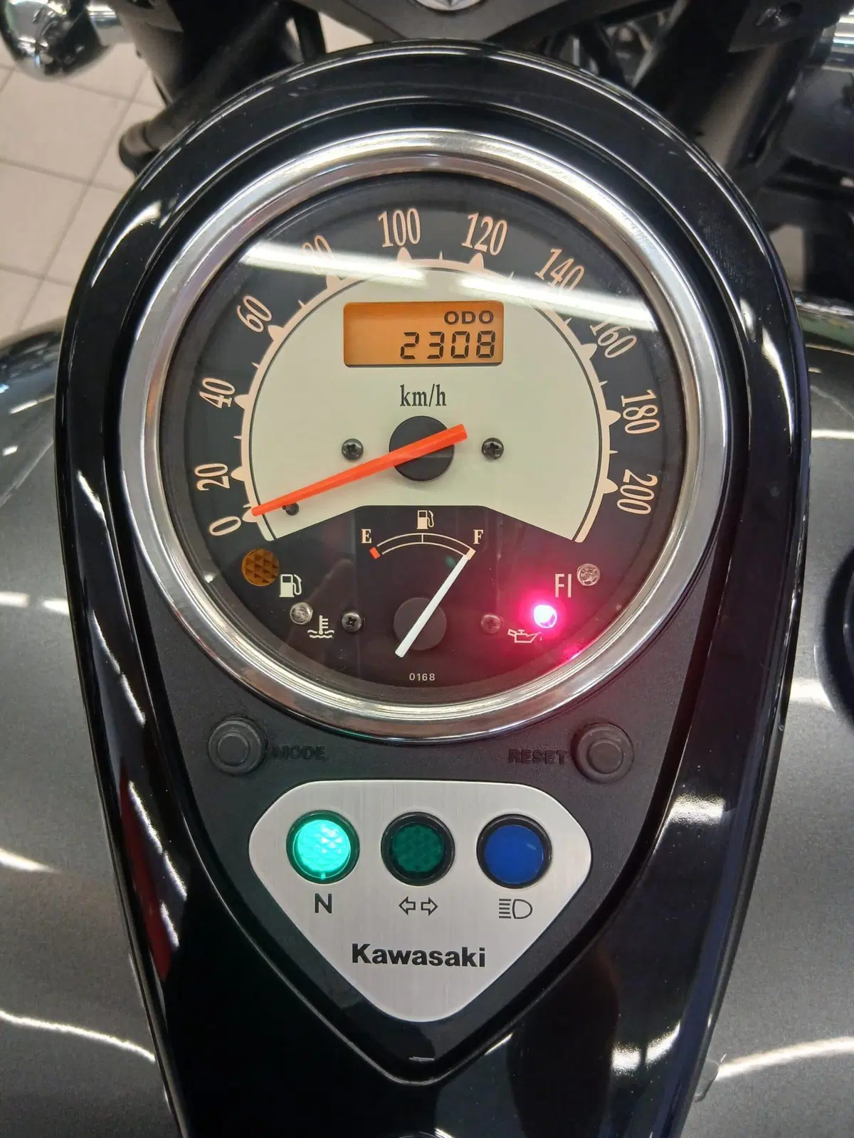 Kawasaki Vulcan VN 900 Classic SE (2011 - 16) (16)