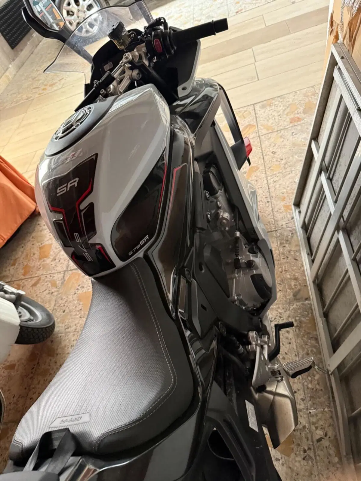 CFMOTO 675SR-R (2025 - 26) (4)