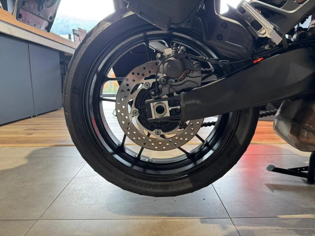 Yamaha Tracer 9 GT (2025 - 26) (9)