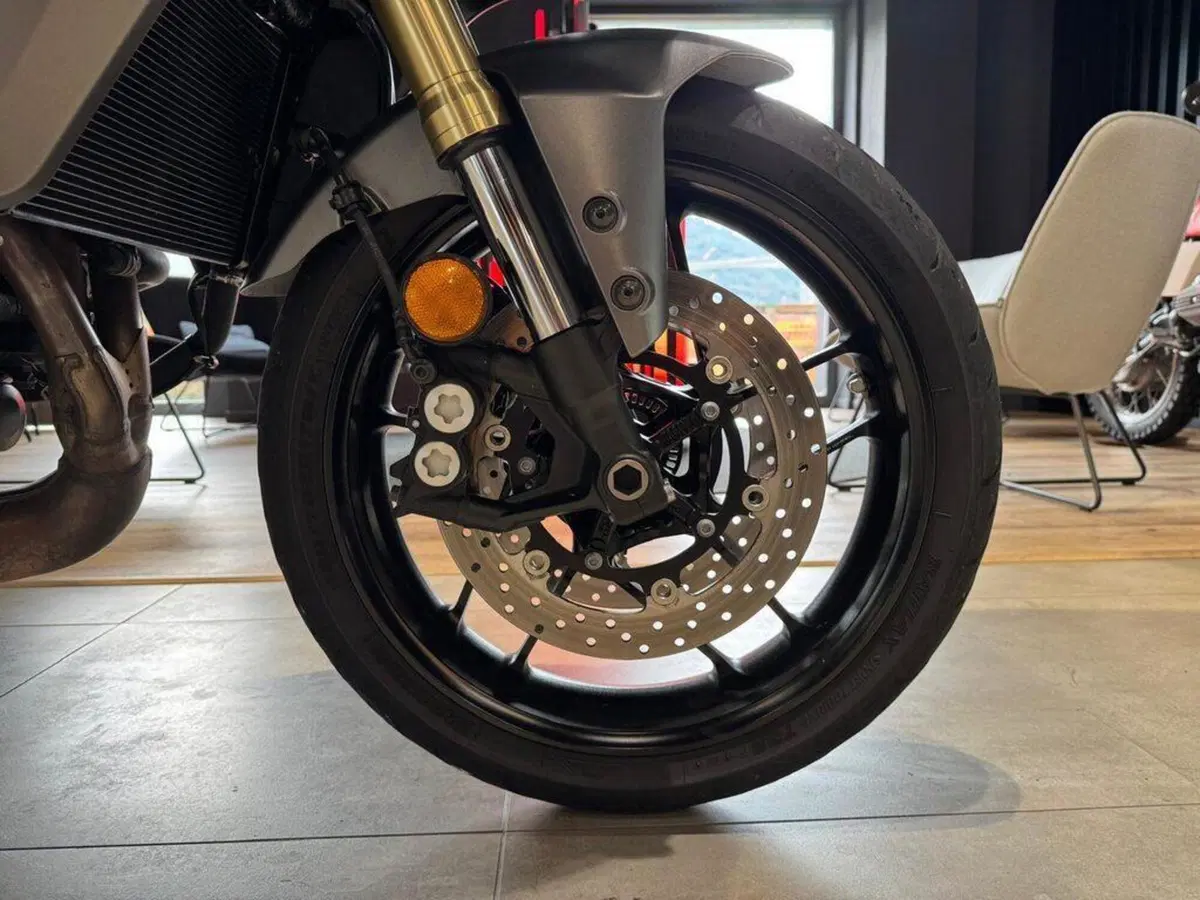 Yamaha Tracer 9 GT (2025 - 26) (10)