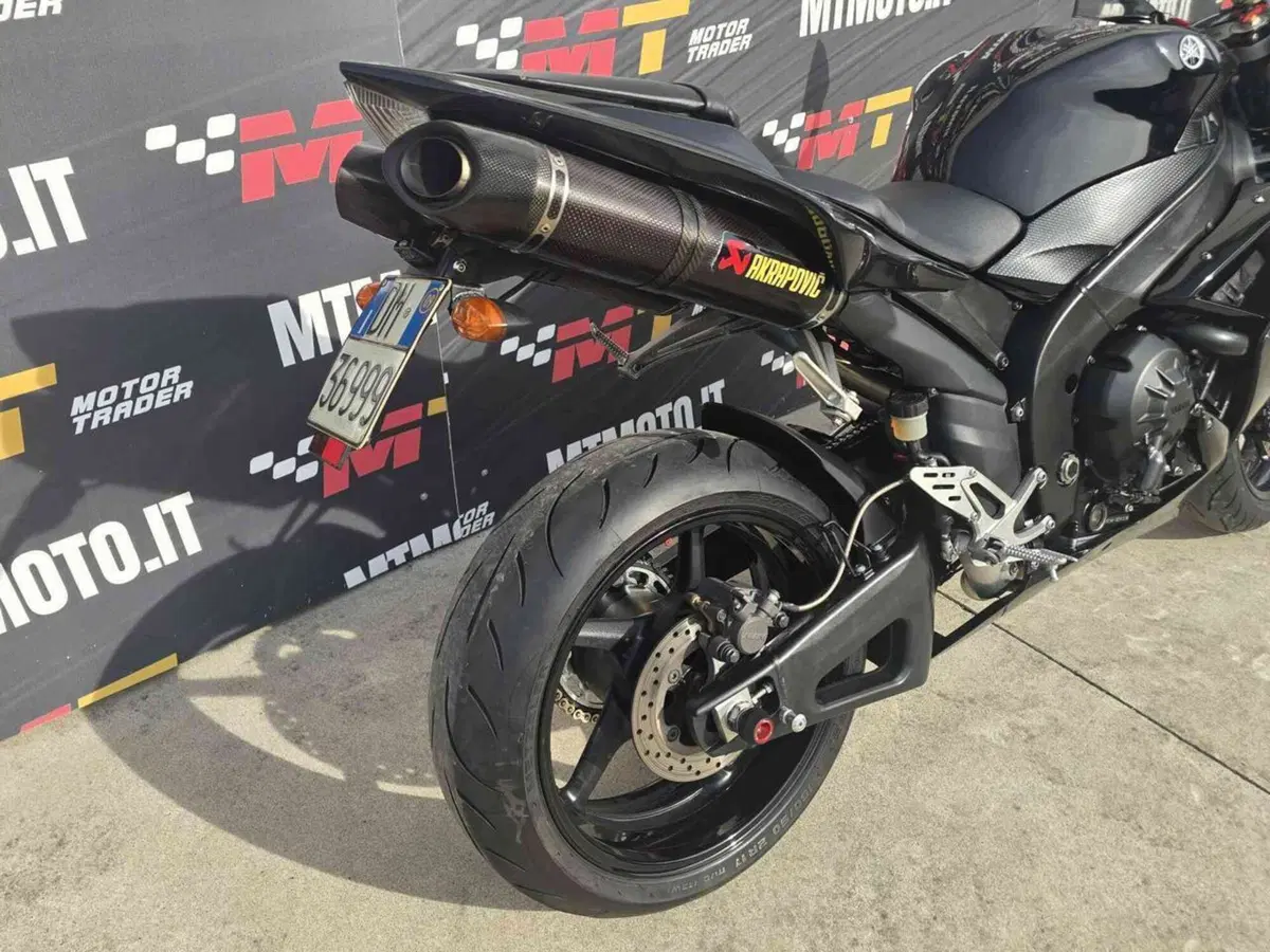 Yamaha YZF R1 (2007 - 08) (6)