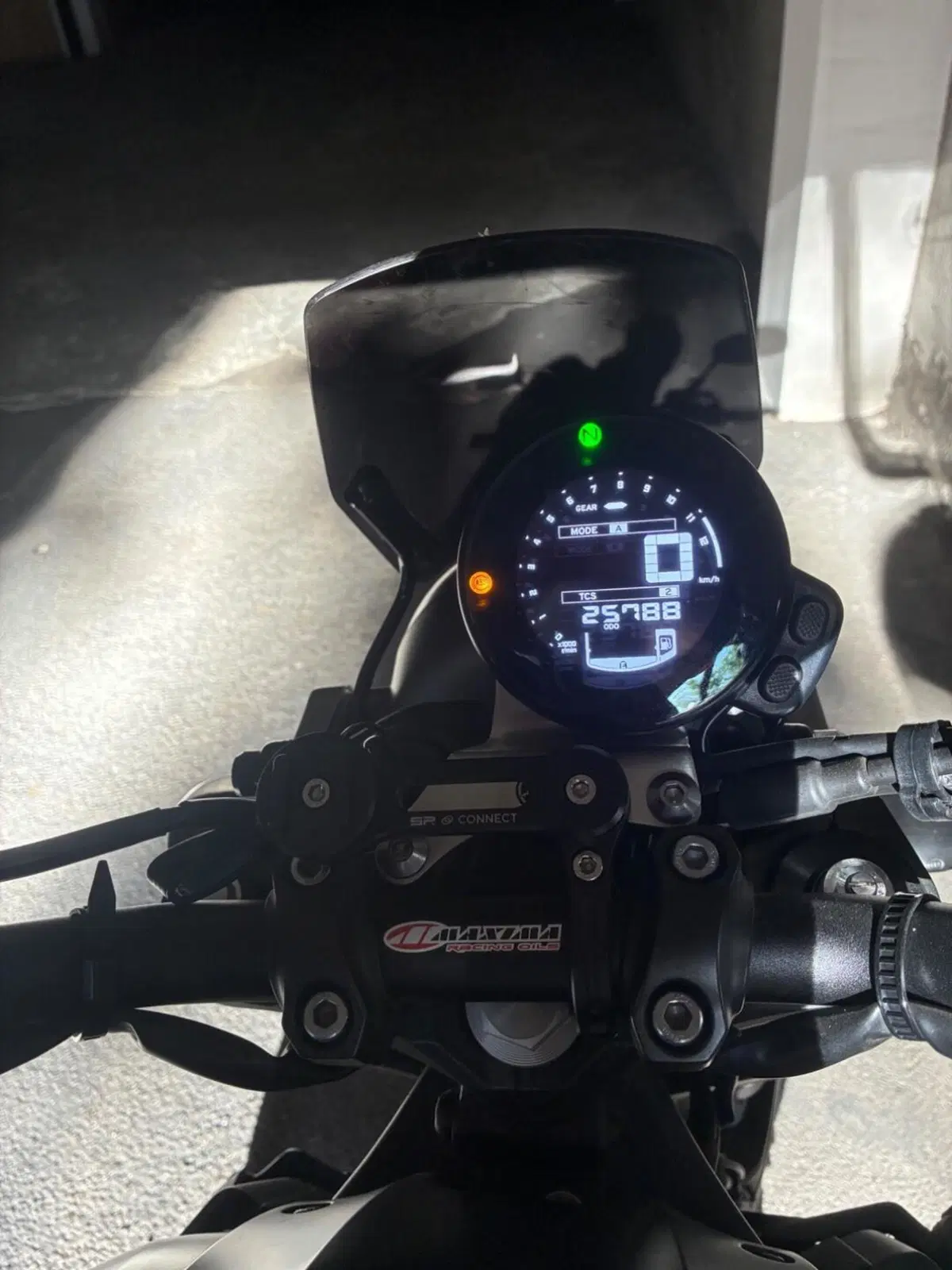 Yamaha XSR 900 ABS (2016 - 20) (4)
