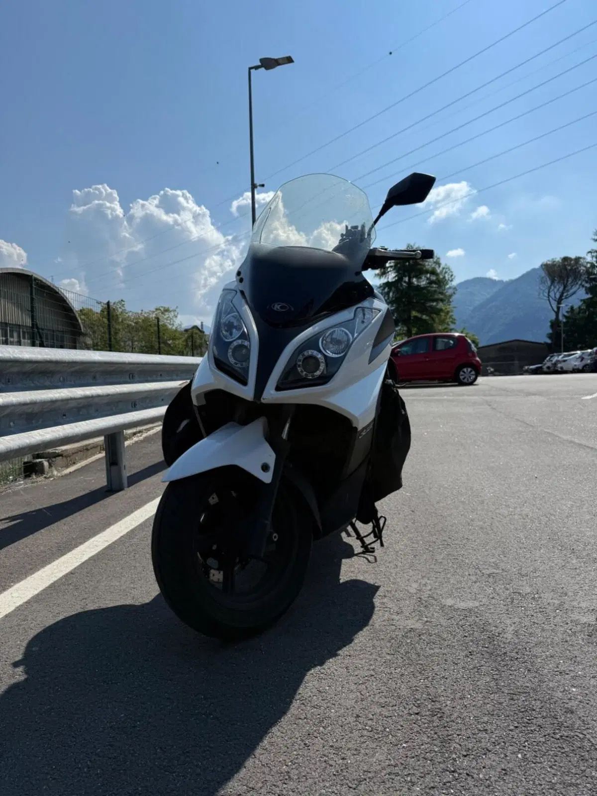 Kymco Downtown 300i (2009 - 17) (2)