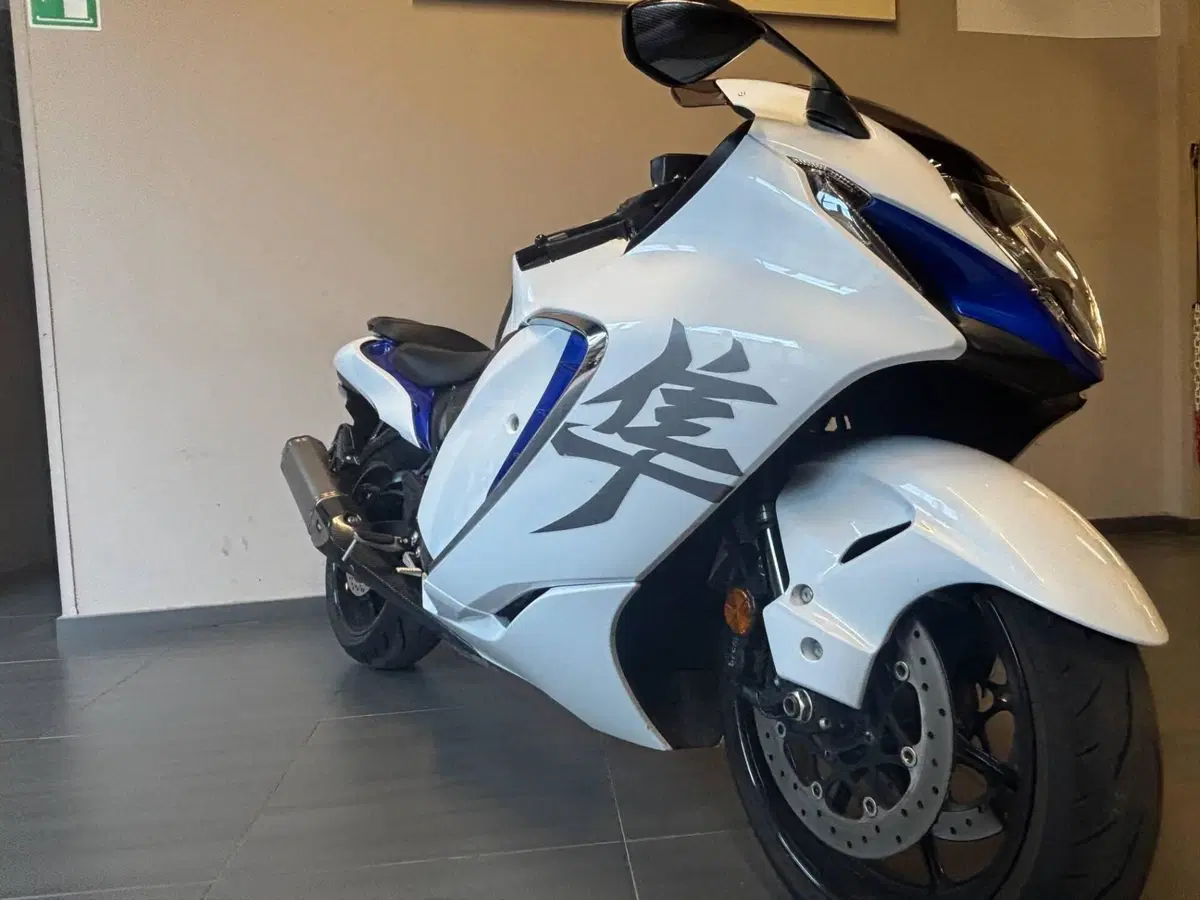 Suzuki GSX 1300 R Hayabusa (2021 - 24) (6)