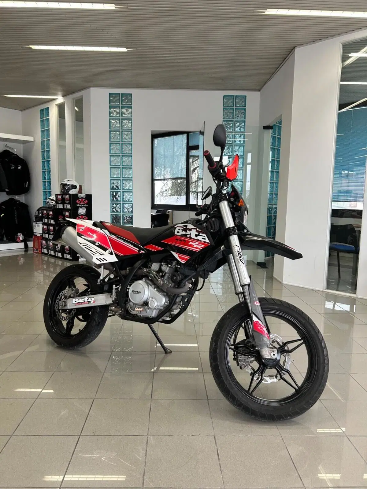 Betamotor RR 125 4T Motard LC (2018 - 20) (2)