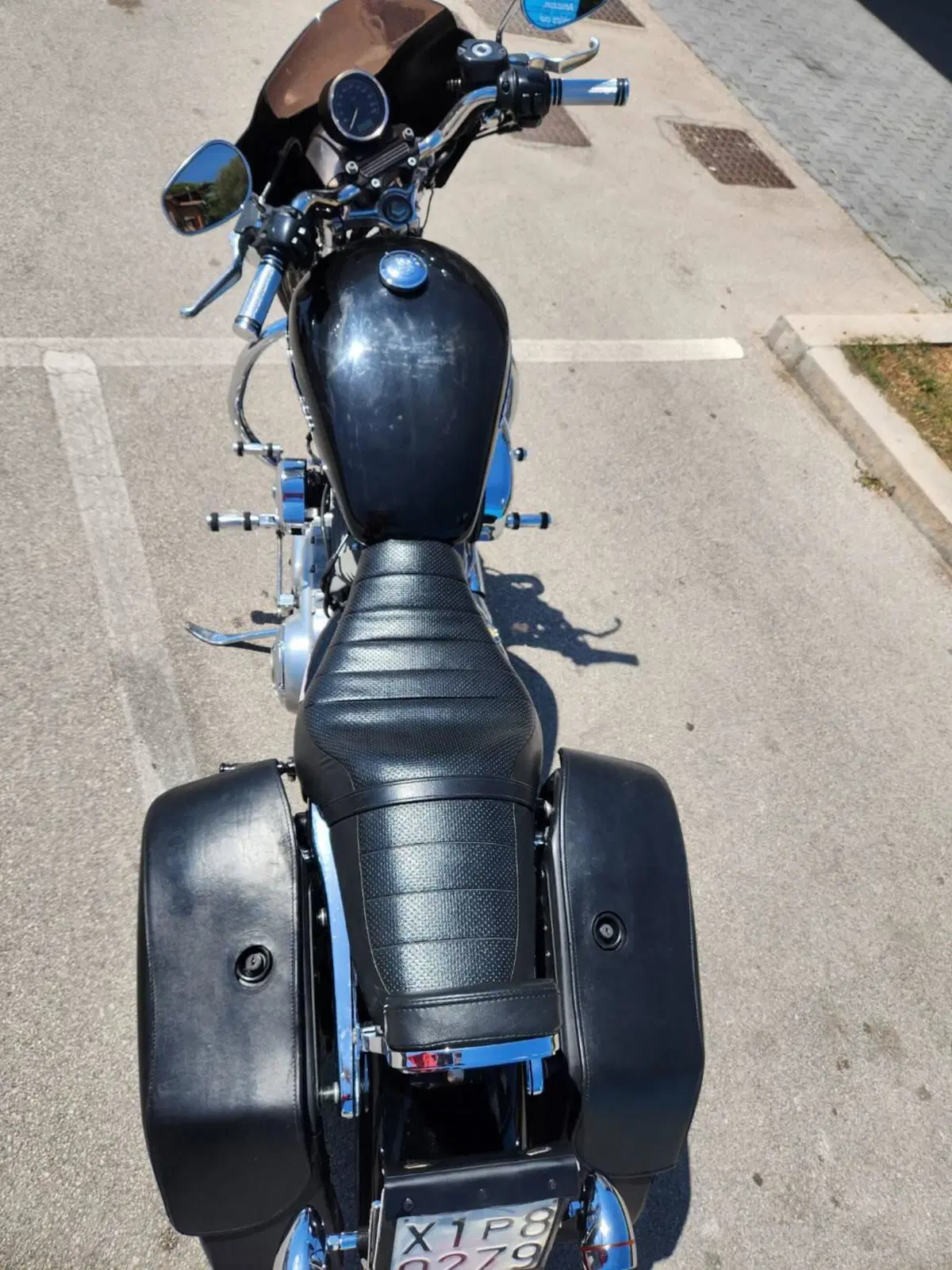 Harley-Davidson 883 (2006 - 07) - XL (9)