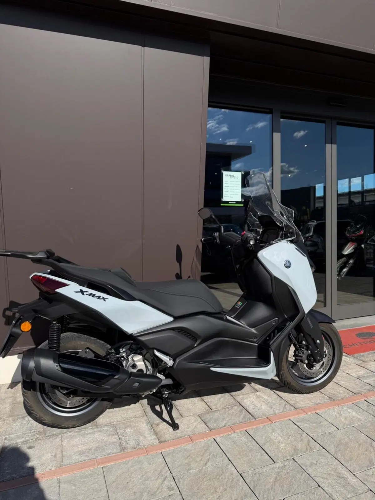 Yamaha X-Max 300 Tech Max (2025 - 26)