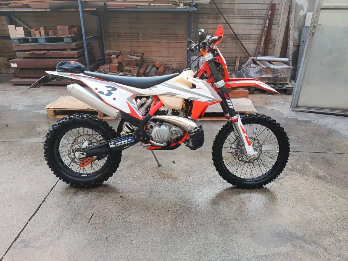 KTM 250 EXC TPI (2023) (4)