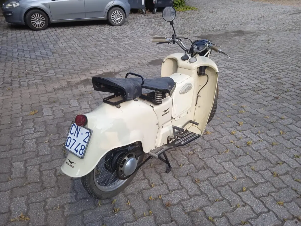 Moto Guzzi Galletto 175 (2)