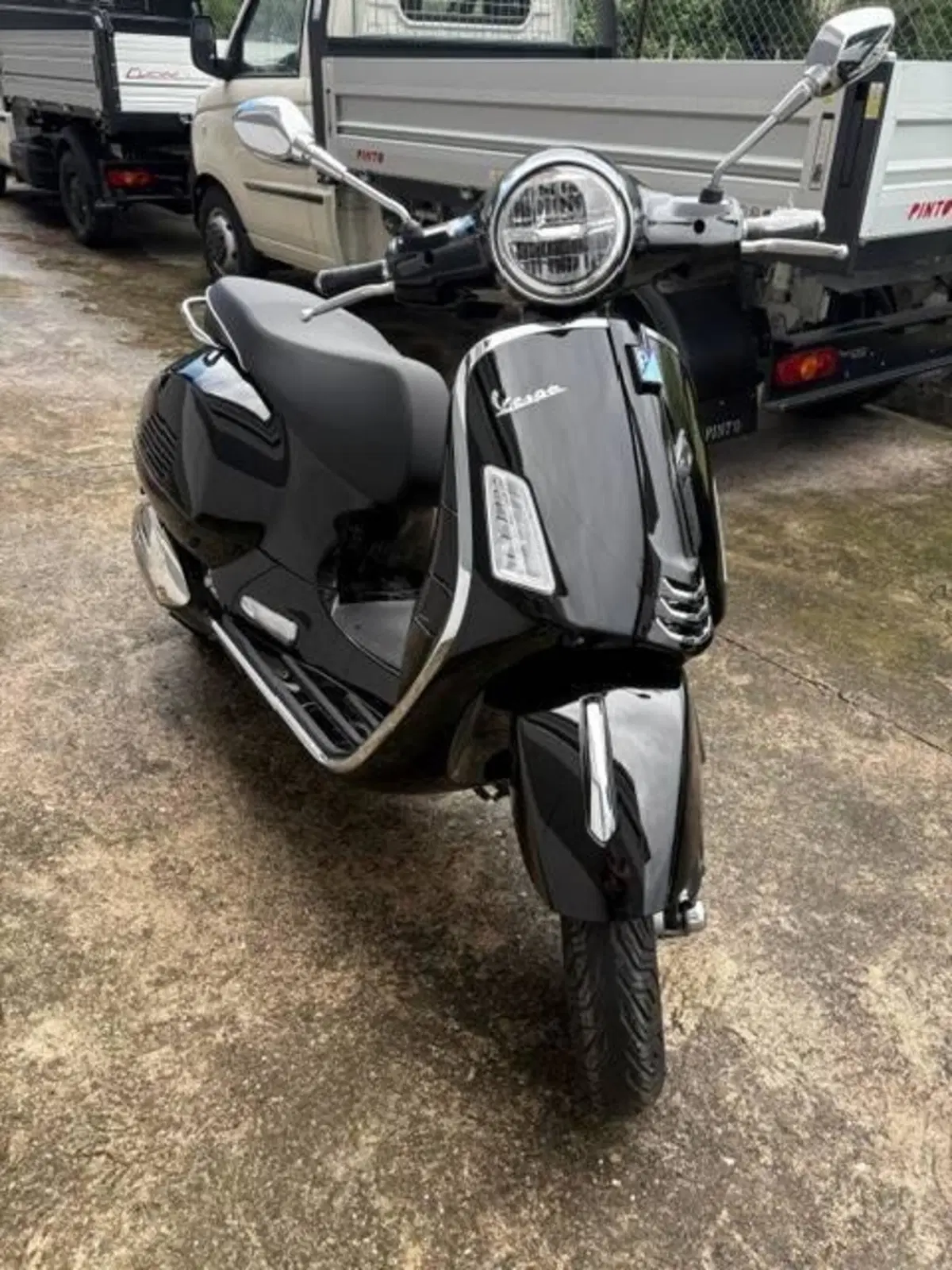 Vespa GTS 300 Super (2023 - 24) (2)
