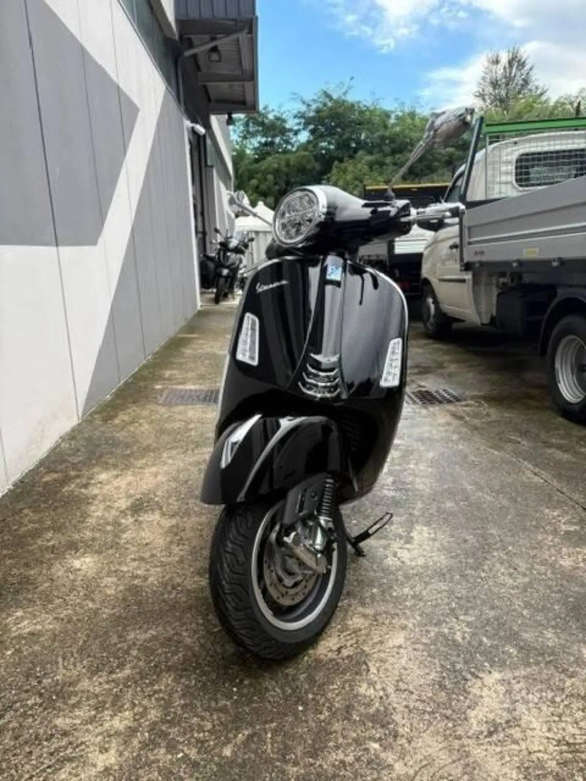 Vespa GTS 300 Super (2023 - 24) (3)
