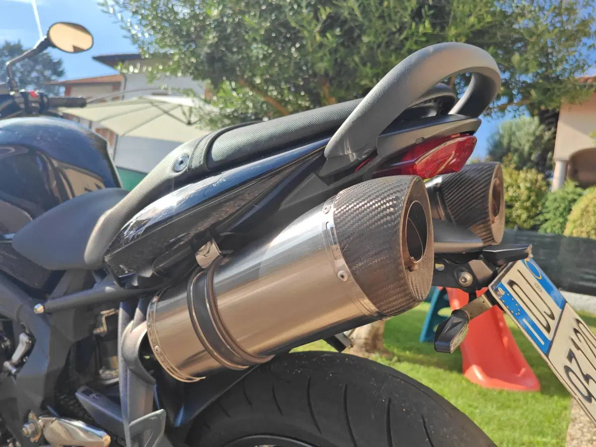 Triumph Street Triple (2007 - 12) (5)