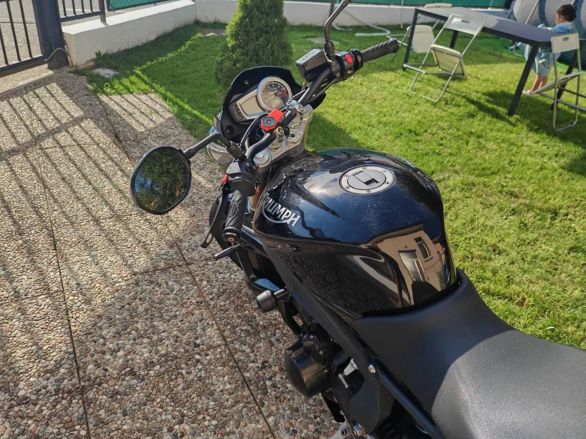 Triumph Street Triple (2007 - 12) (9)
