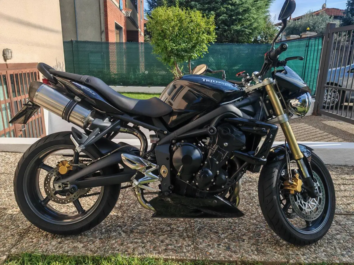 Triumph Street Triple (2007 - 12) (12)