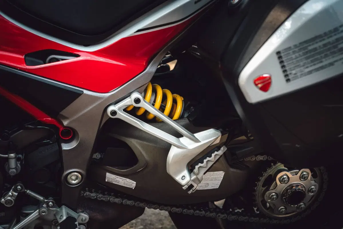 Ducati Multistrada 1200 S D-air (2017 - 18) (15)