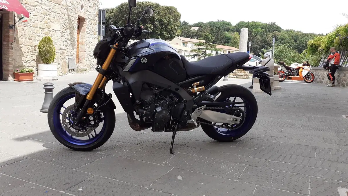 Yamaha MT-09 SP (2021 - 23) (4)