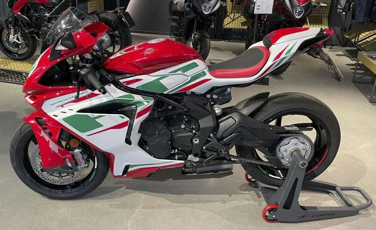MV Agusta F3 800 RC (2022 - 25) (2)