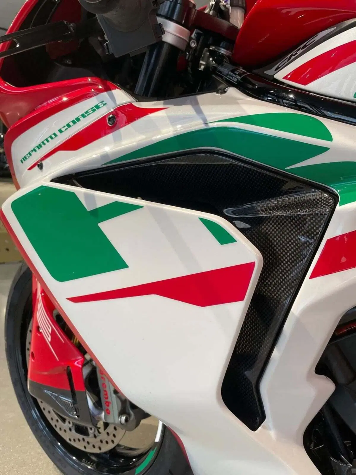 MV Agusta F3 800 RC (2022 - 25) (10)