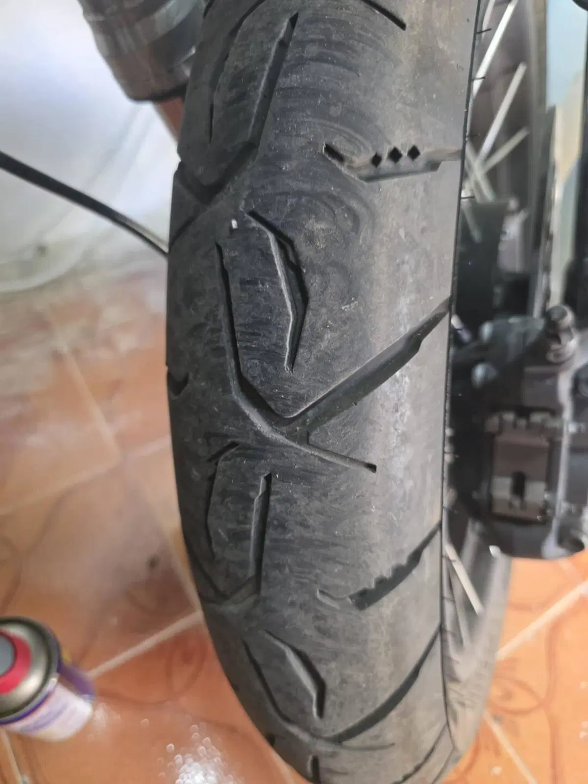 Moto Guzzi V85 TT (2021 - 23) (3)