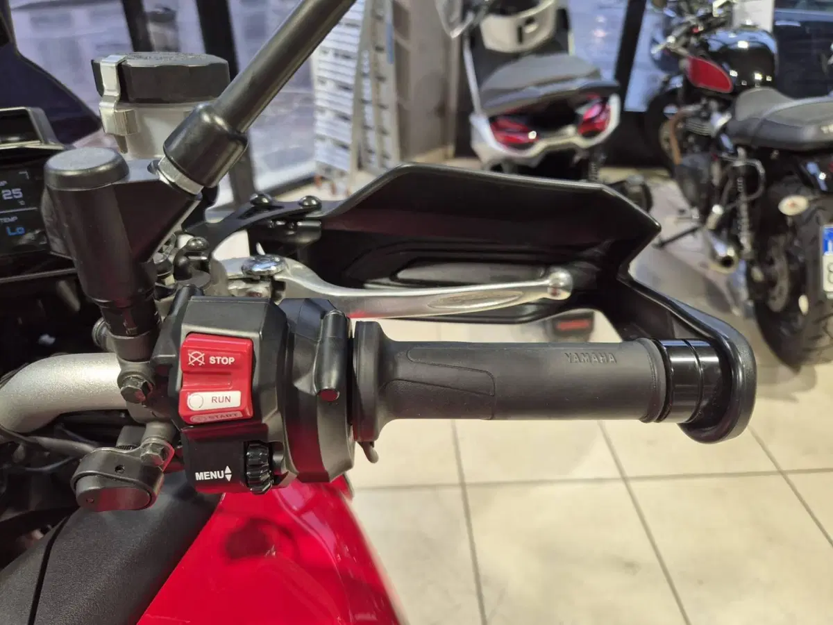 Yamaha Tracer 9 GT (2021 - 24) (14)