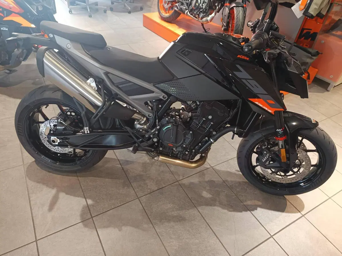 KTM 790 Duke (2027)