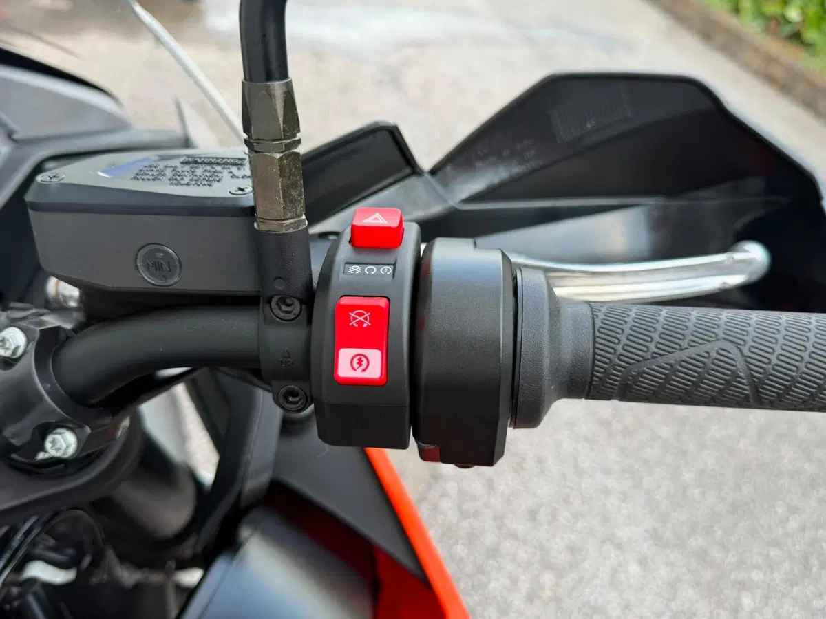 KTM 890 Adventure (2023 - 26) (17)