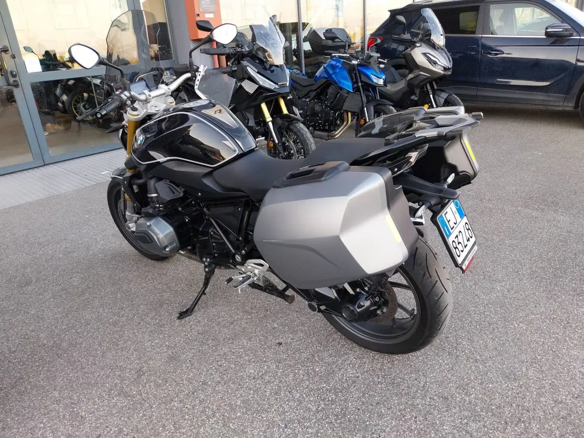 Bmw R 1200 R Black Edition (2017 - 18) (2)