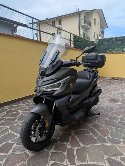 Voge Sfida SR4 MAX (2024 - 26) usata