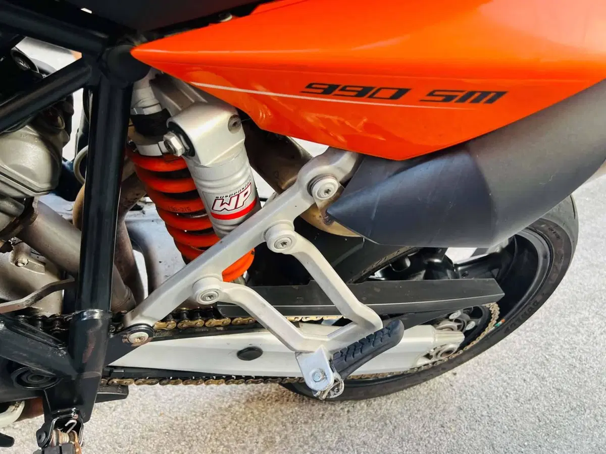 KTM 990 Supermoto T (2009 - 11) (11)