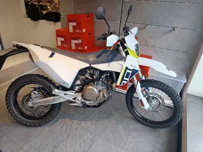 Husqvarna 701 Enduro (2026 - 27) nuova
