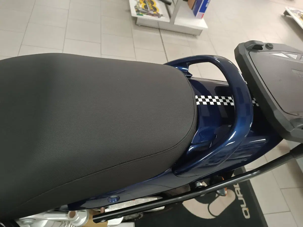 Suzuki GSX 750 (1998 - 03) (11)