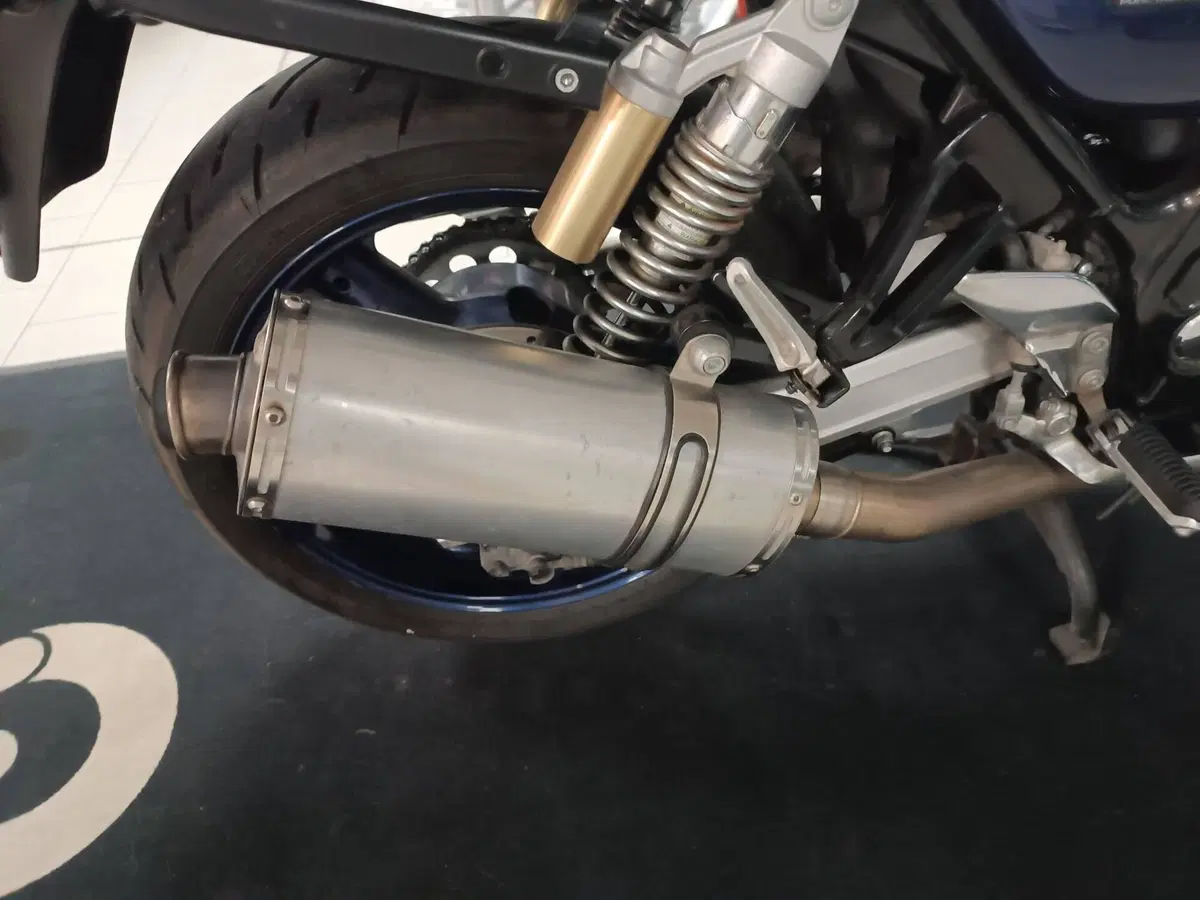 Suzuki GSX 750 (1998 - 03) (15)