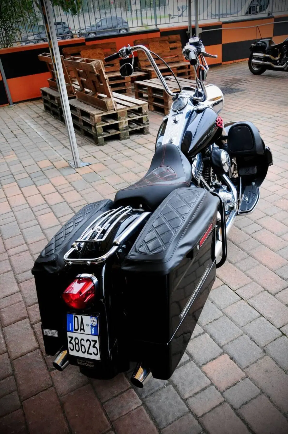 Harley-Davidson 1584 Road King (2006 - 07) - FLHR (3)