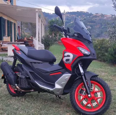Aprilia SR GT 200 Sport (2022 - 24) usata