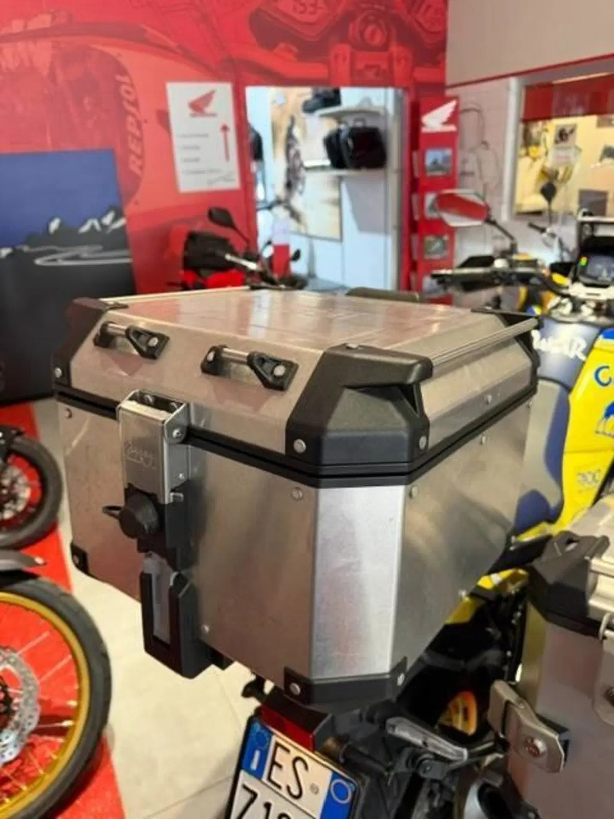 Suzuki V-Strom 1050XT (2020 - 23) (14)