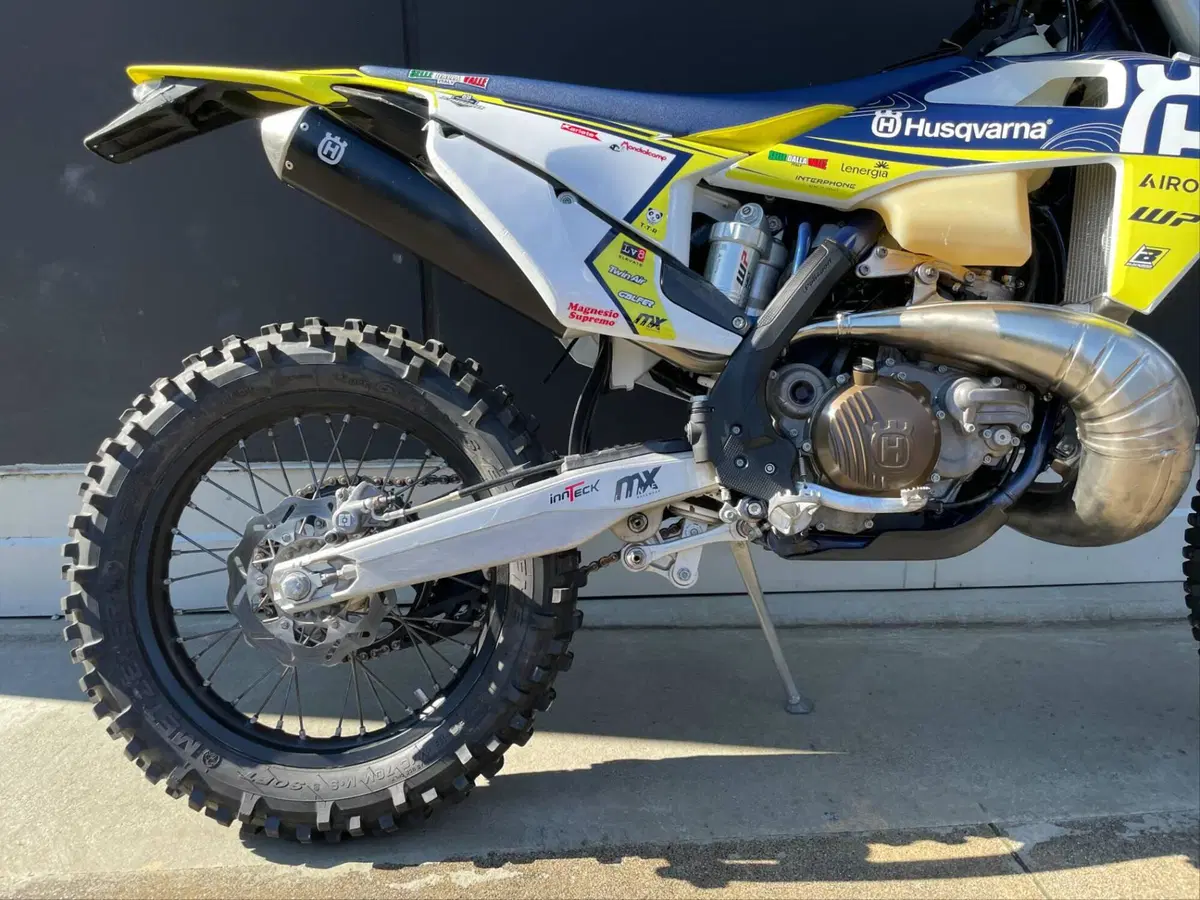 Husqvarna TE 300i (2023) (4)