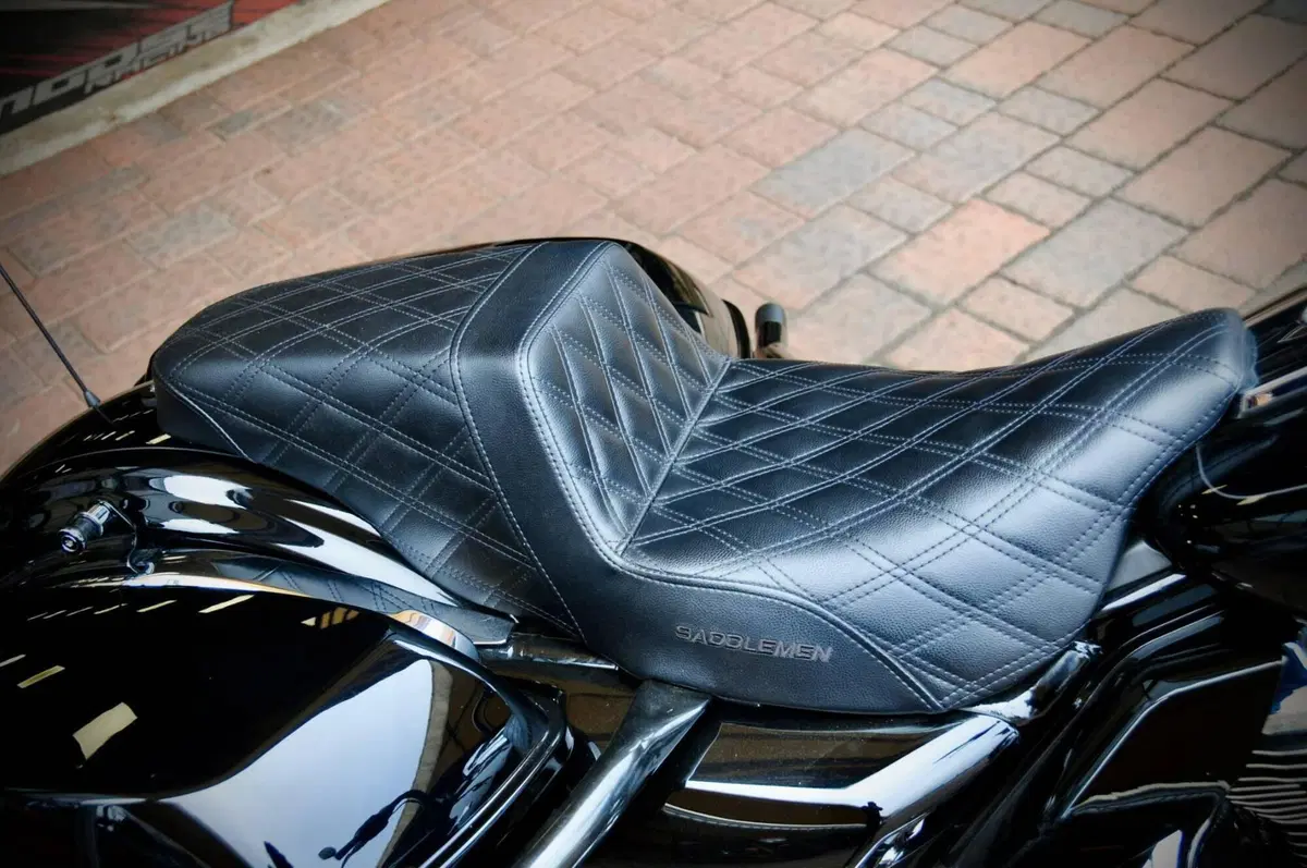 Harley-Davidson 1690 Road Glide Special (2013 - 16) (10)