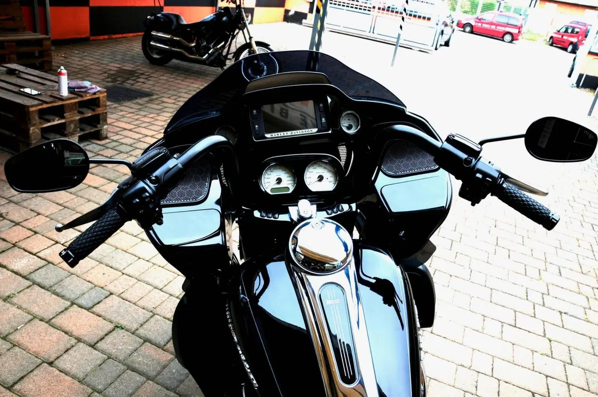 Harley-Davidson 1690 Road Glide Special (2013 - 16) (11)