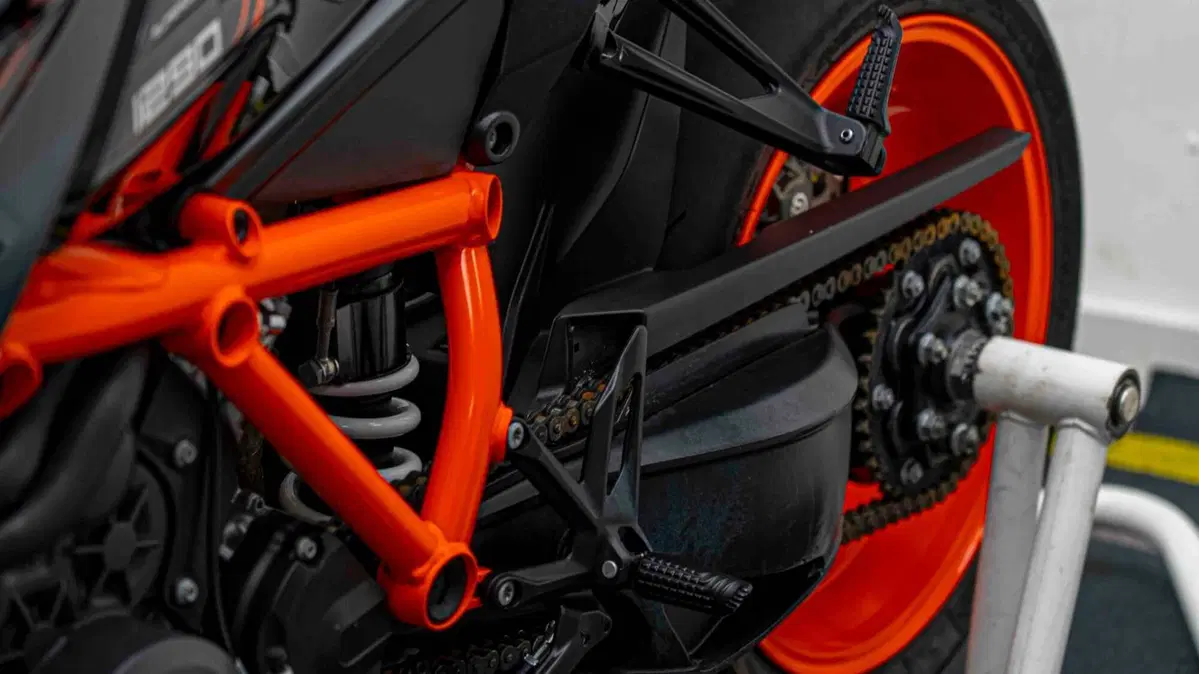 KTM 1290 Super Duke R (2021 - 23) (5)