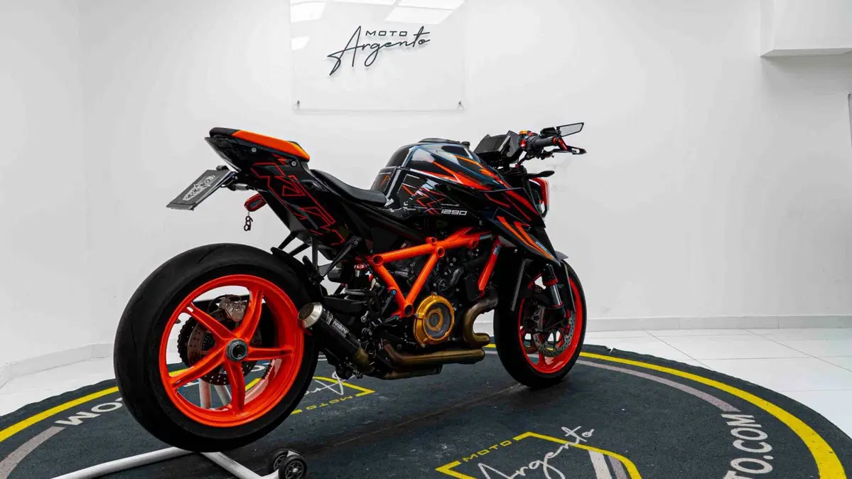 KTM 1290 Super Duke R (2021 - 23) (11)