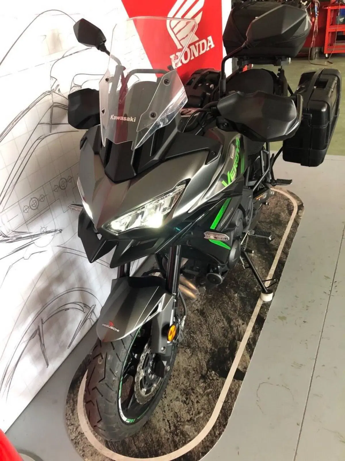 Kawasaki Versys 650 (2025 - 26) (7)