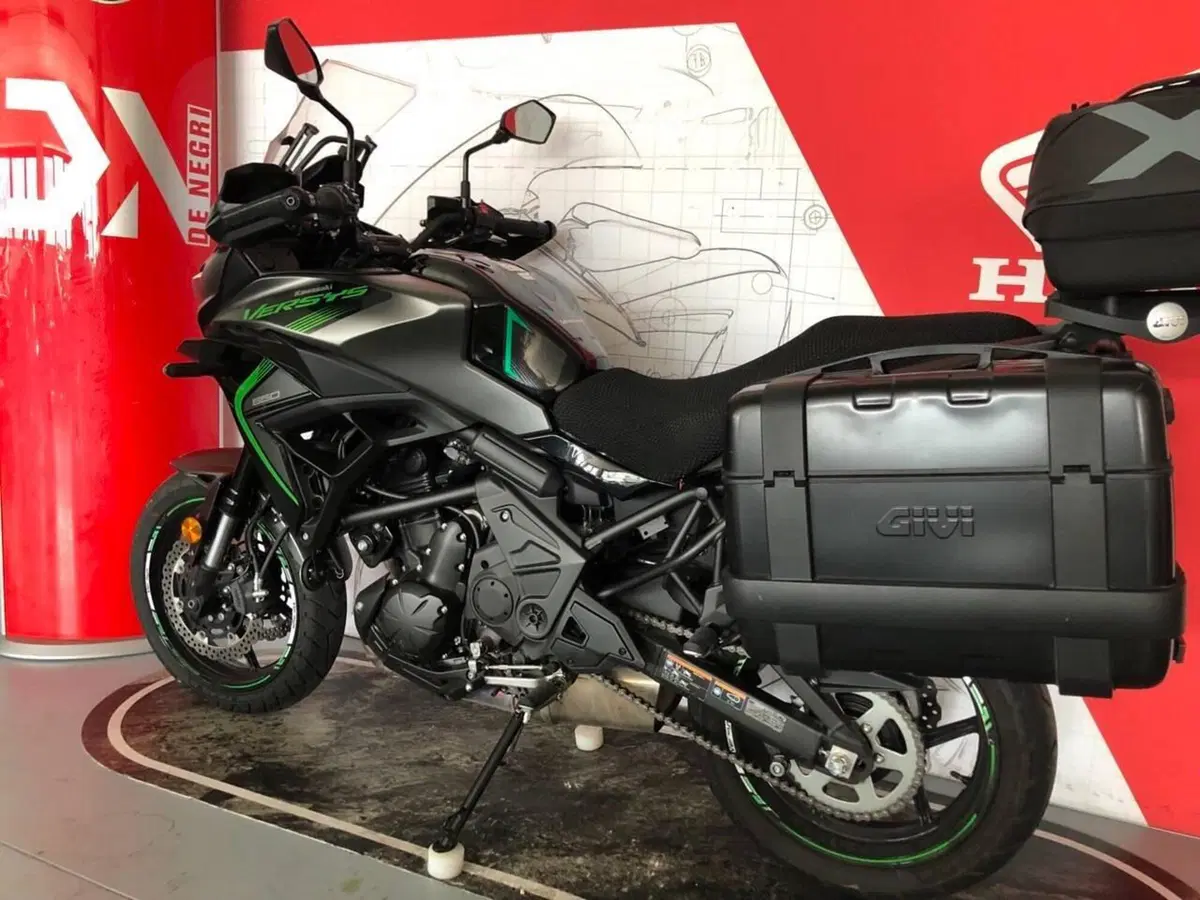 Kawasaki Versys 650 (2025 - 26) (8)